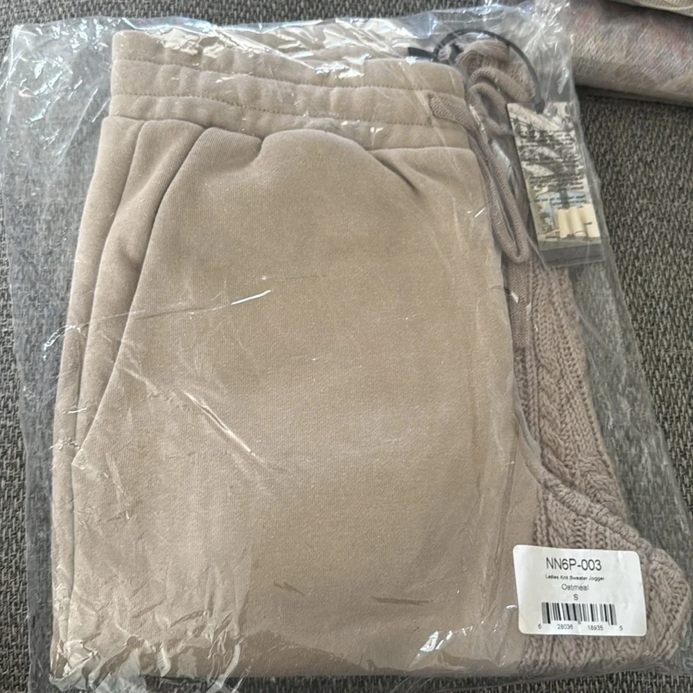 Twenty Montreal Felt Connect Terry Sweatpants Size S - Picture 9 of 9